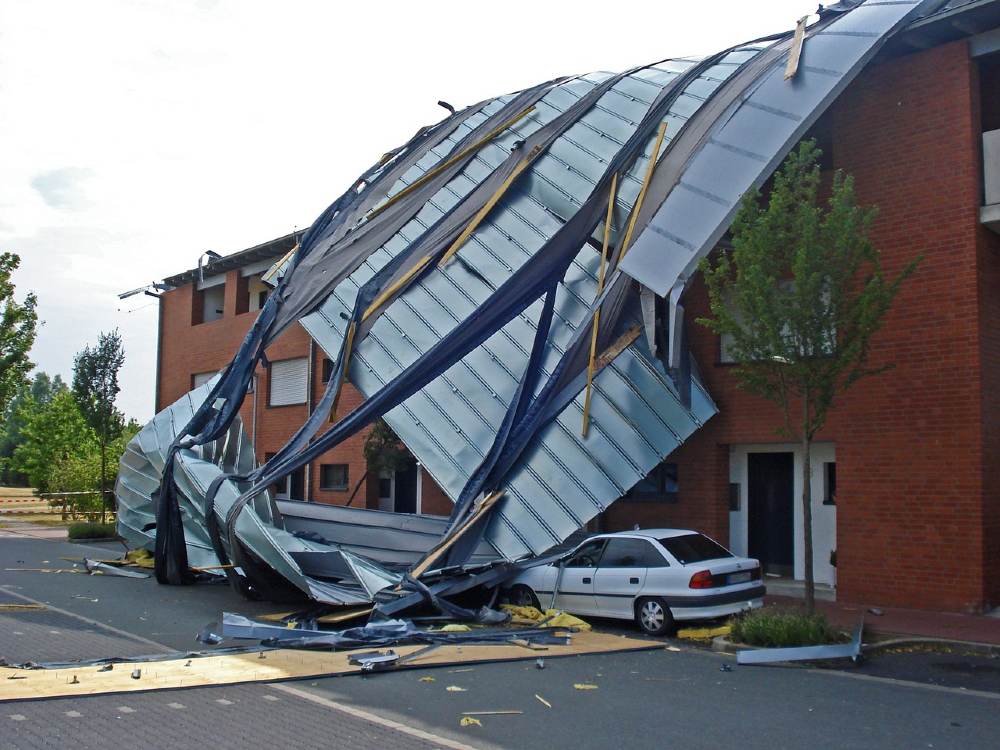 The Role of a Storm Damage Claim Lawyer in Your Insurance Process