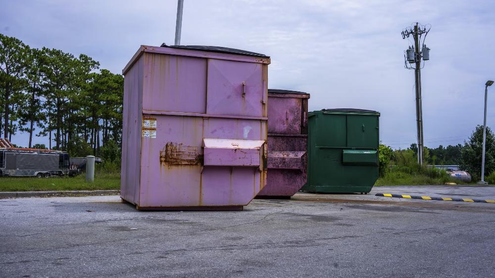 Renting a Dumpster: Costs, Benefits, and Tips